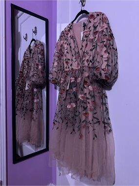 NWT JessaKae Blush Floral Embroidered Midi Dress